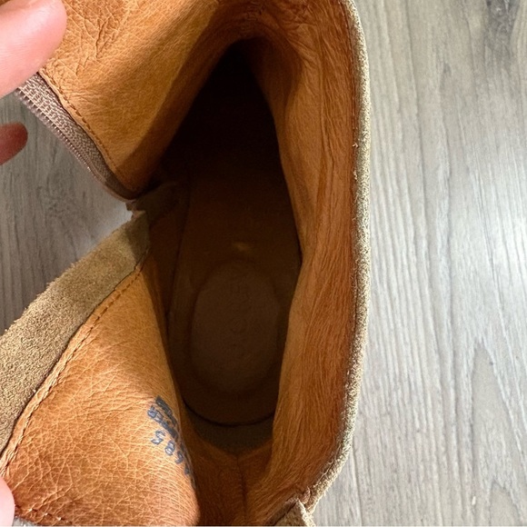 J. Crew Aggie Tan Nubuck Suede Leather Block Heel Ankle Boots Booties Sz 8.5 - Picture 8 of 10